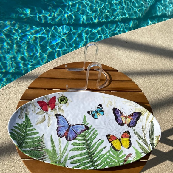 19 inch by 10 inch Plastic Butterfly Tray with plastic easel - Picture 2 of 6